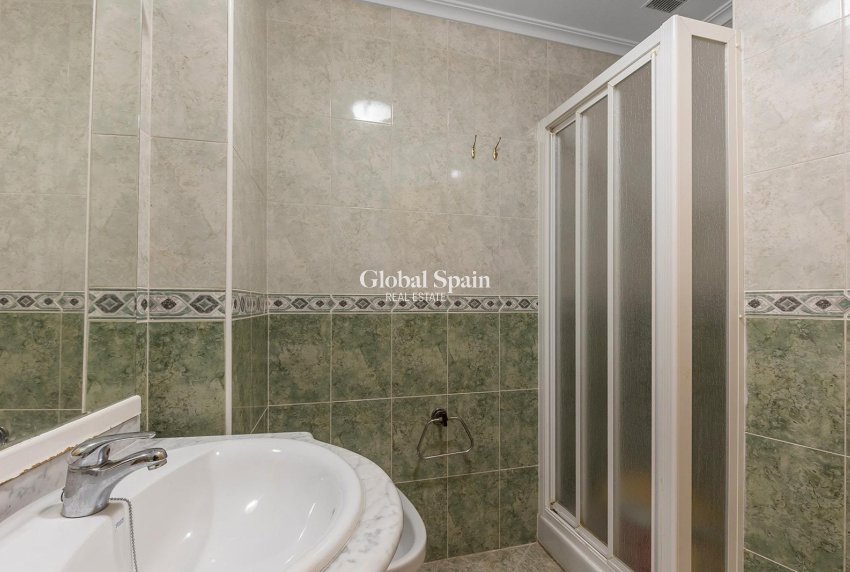 Resale - Ground Floor -
TORREVIEJA - La Mata