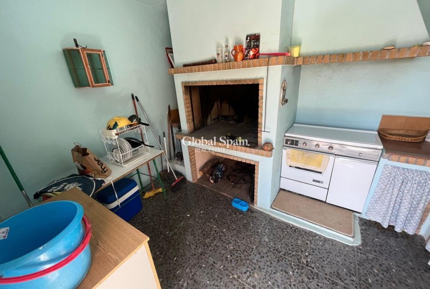 Resale - HOUSE -
ABANILLA - El Partidor