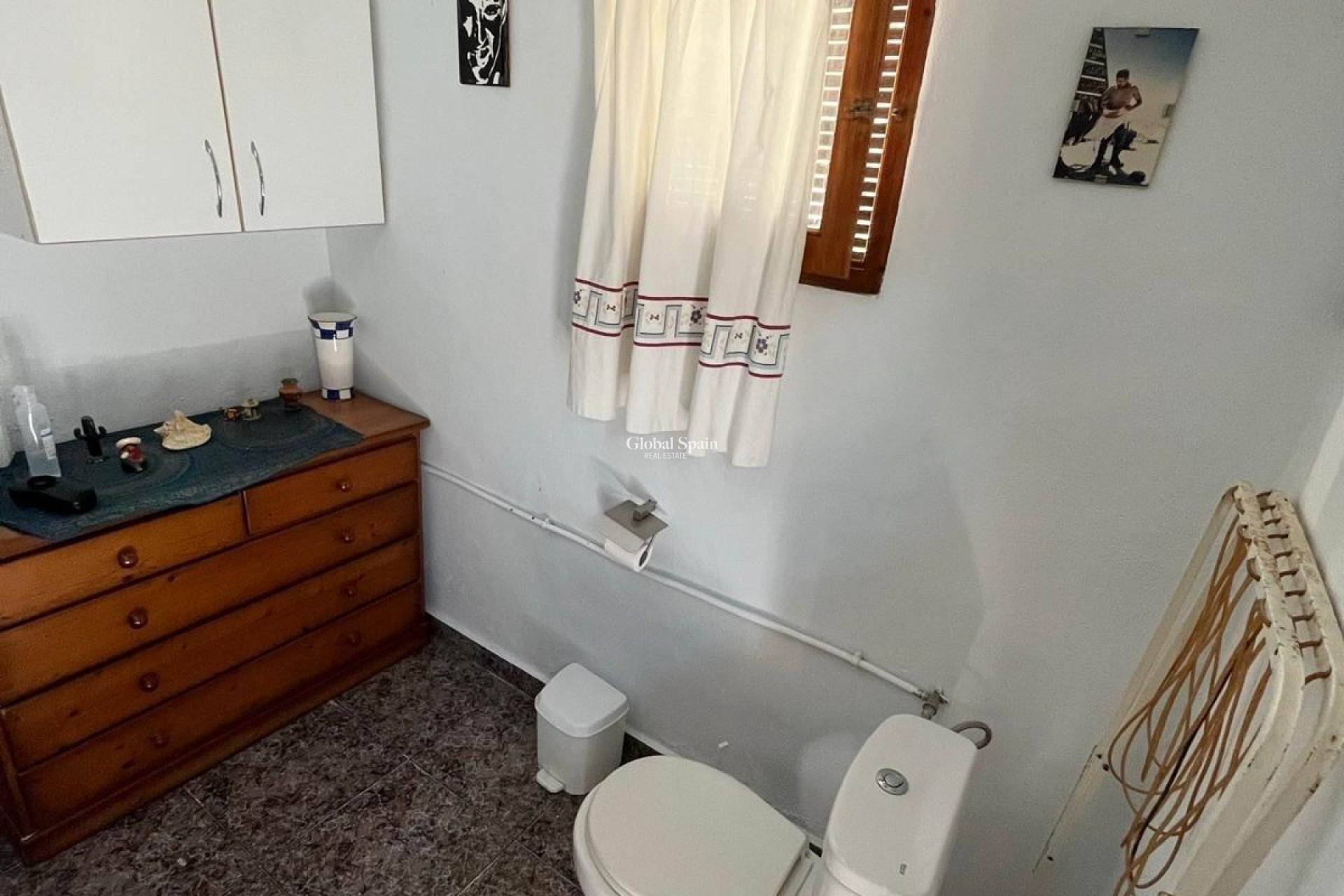 Resale - HOUSE -
ABANILLA - El Partidor