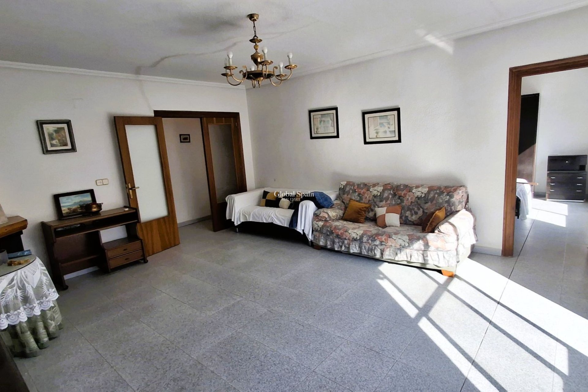 Resale - HOUSE -
ABANILLA - Inland