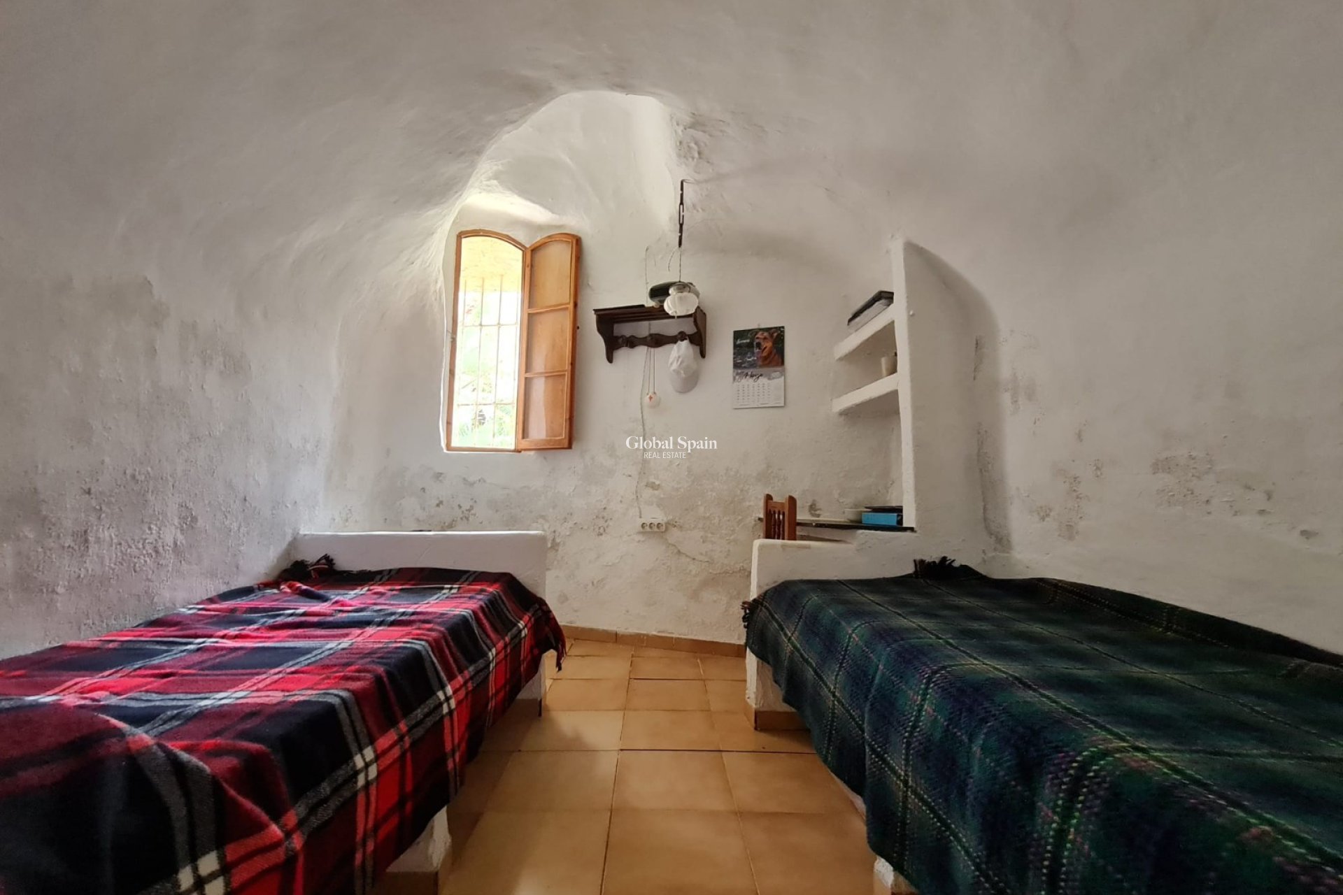 Resale - HOUSE -
ABANILLA - Inland