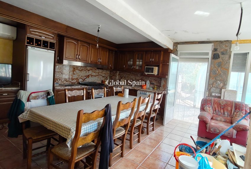 Resale - HOUSE -
ABANILLA - Inland