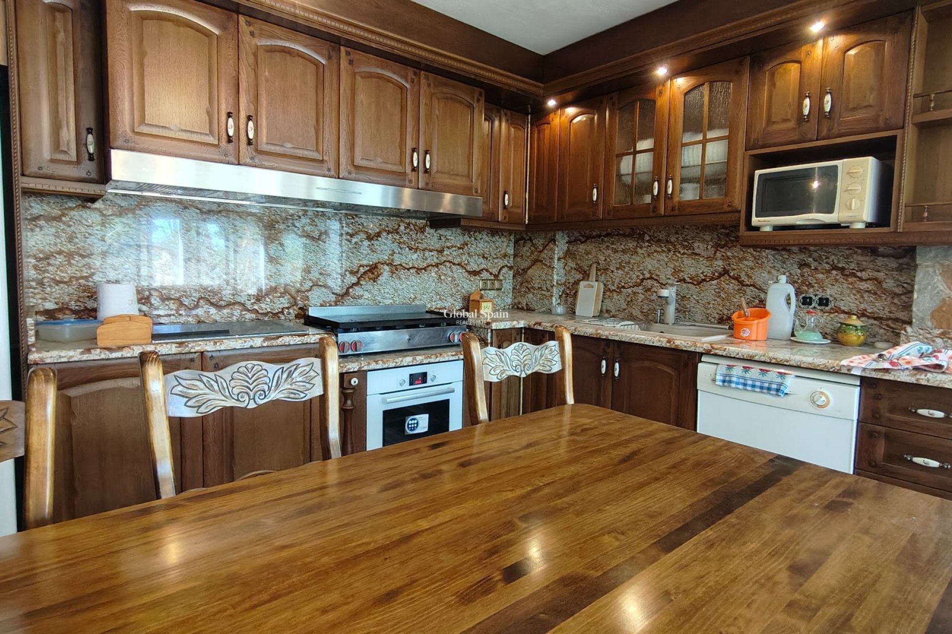 Resale - HOUSE -
ABANILLA - Inland