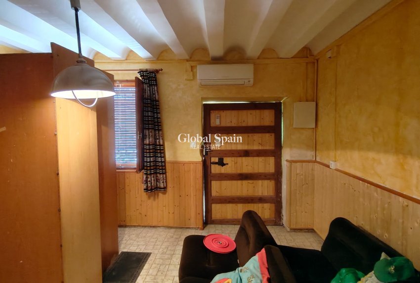 Resale - HOUSE -
ABANILLA - Inland