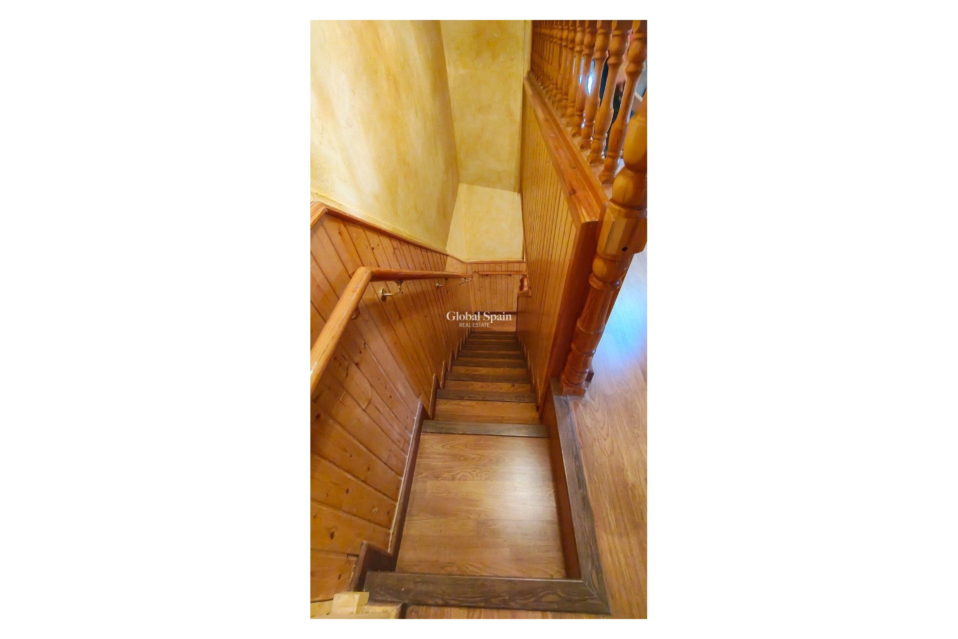 Resale - HOUSE -
ABANILLA - Inland