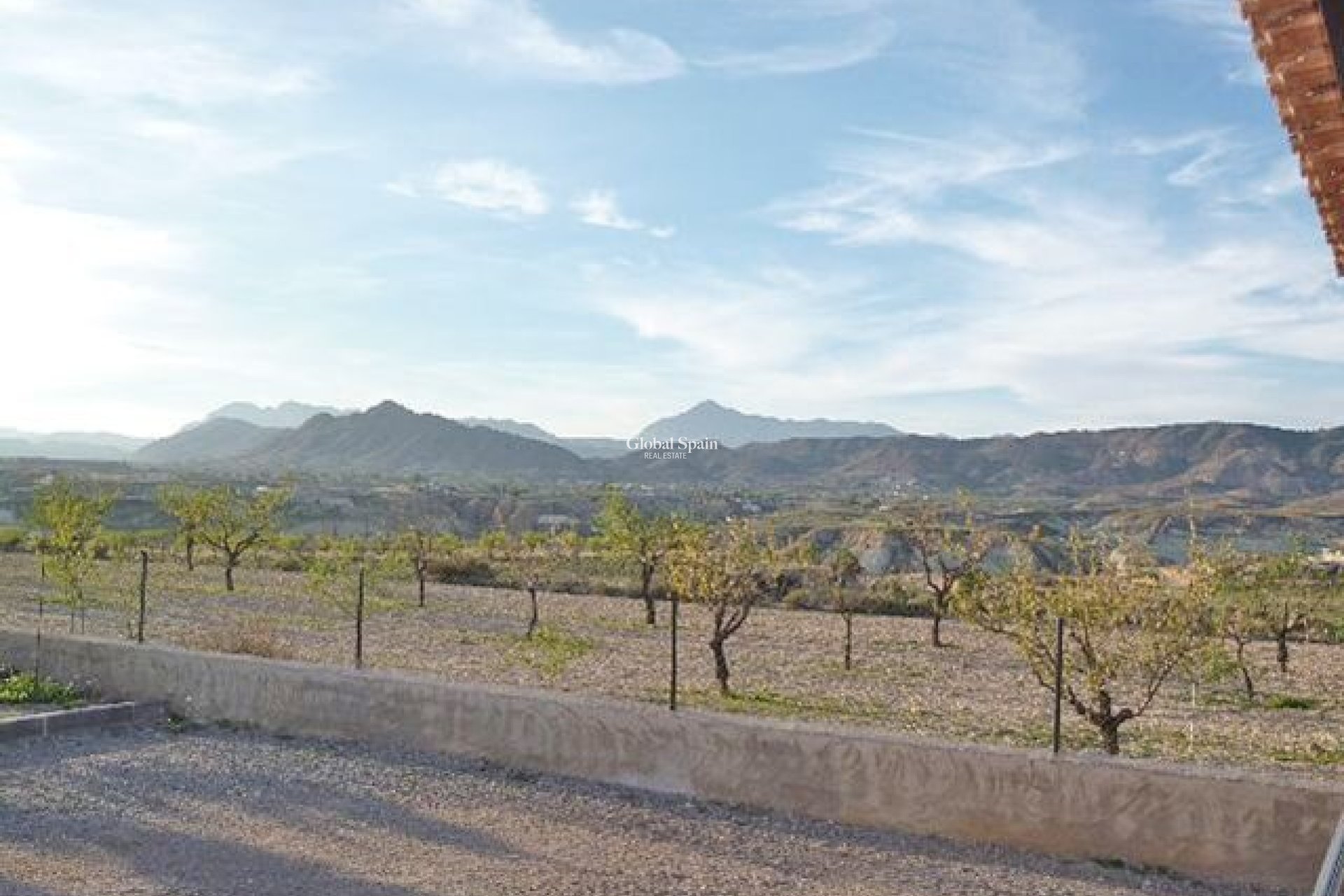 Resale - HOUSE -
ABANILLA - Inland