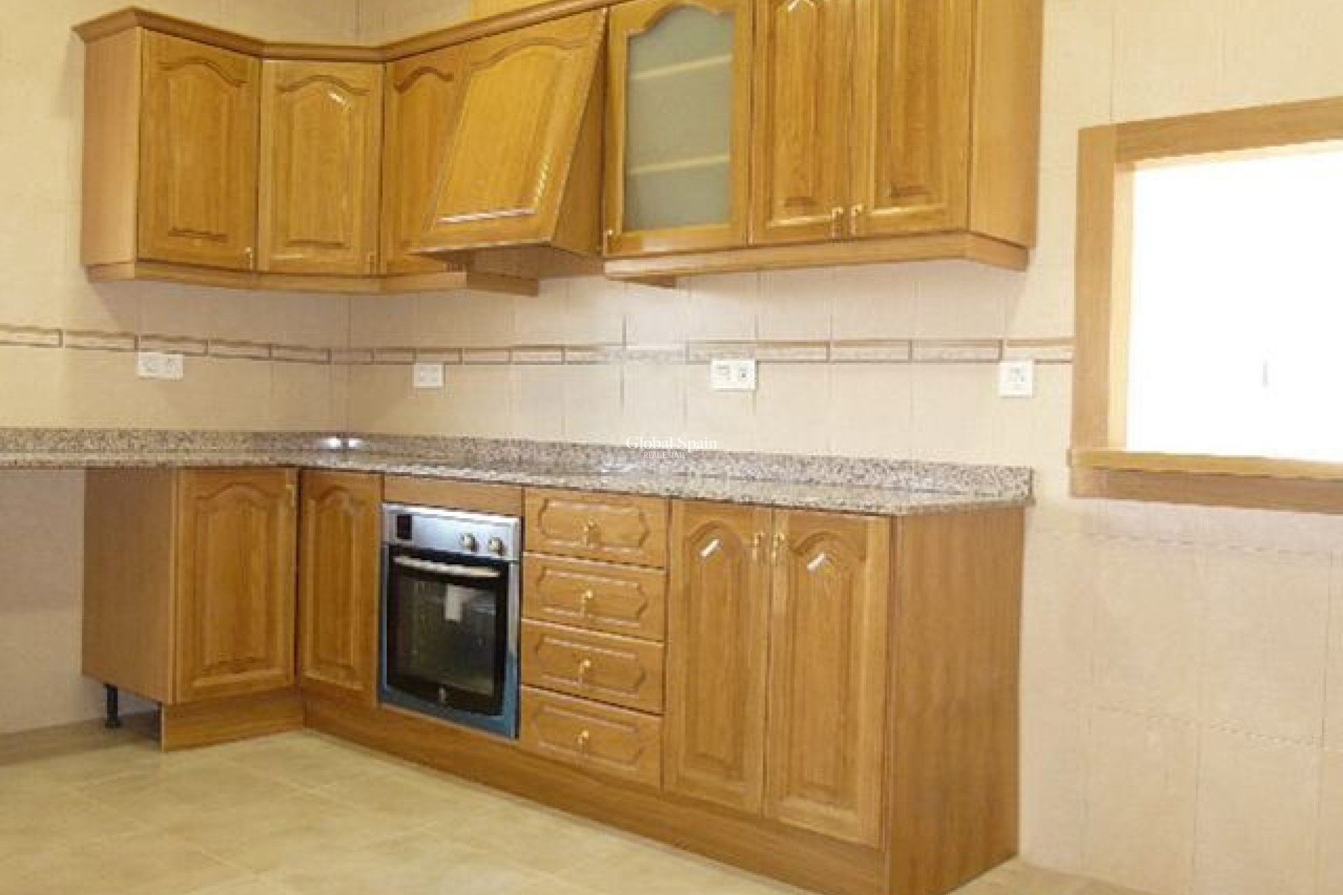 Resale - HOUSE -
ABANILLA - Inland