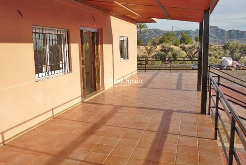 Resale - HOUSE -
ABANILLA - Inland