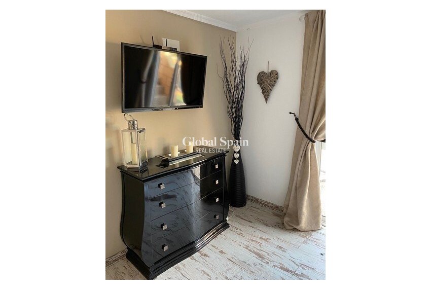 Resale - HOUSE -
ALBATERA - Inland