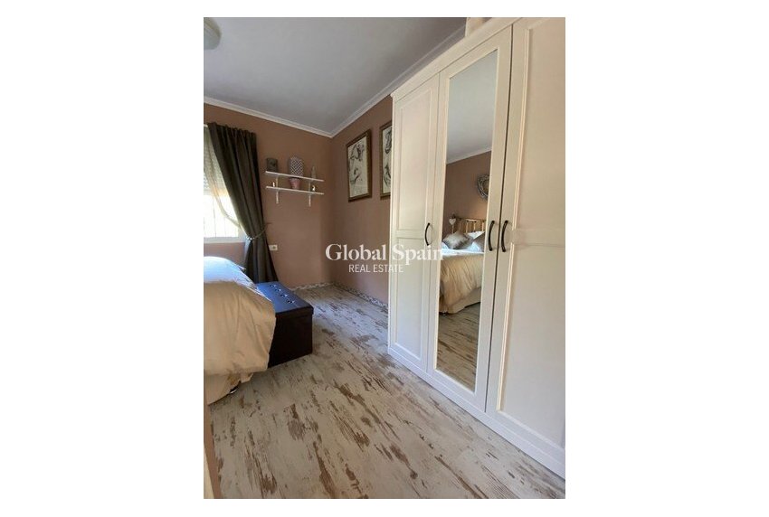 Resale - HOUSE -
ALBATERA - Inland