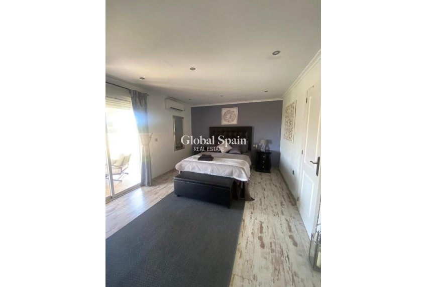 Resale - HOUSE -
ALBATERA - Inland