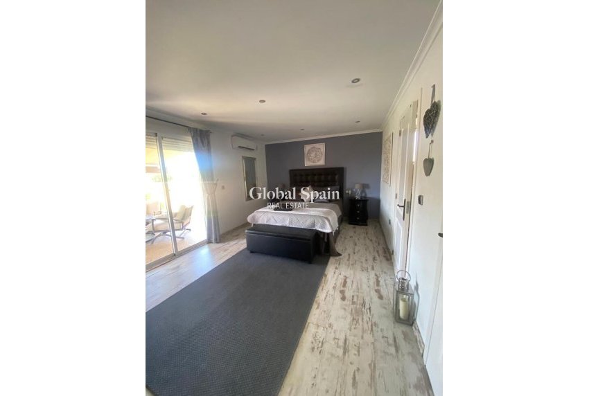 Resale - HOUSE -
ALBATERA - Inland