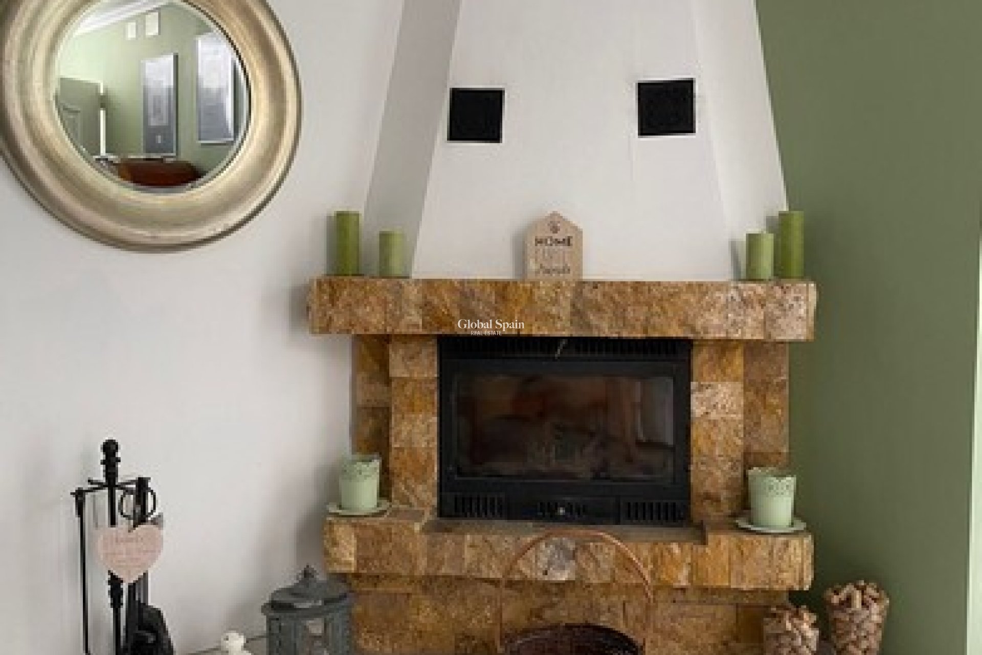 Resale - HOUSE -
ALBATERA - Inland