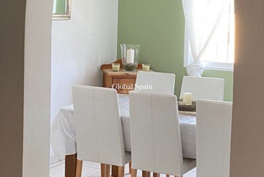 Resale - HOUSE -
ALBATERA - Inland