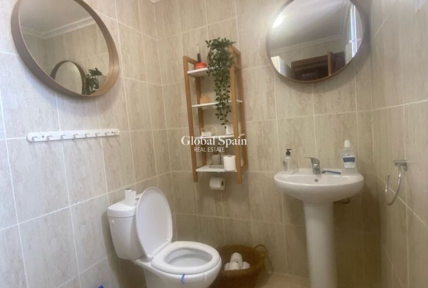 Resale - HOUSE -
ALBATERA - Inland