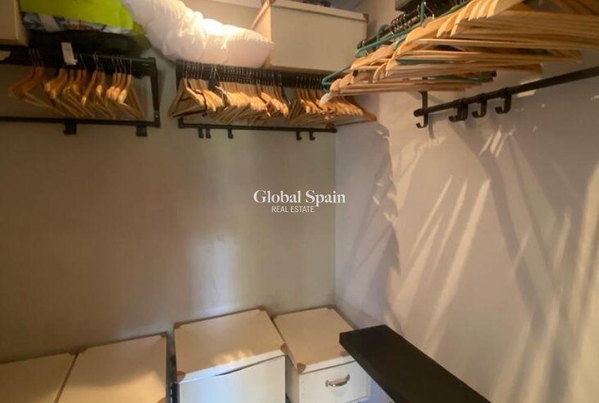 Resale - HOUSE -
ALBATERA - Inland