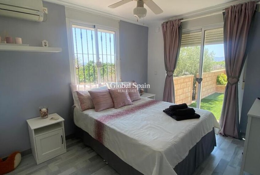 Resale - HOUSE -
ALBATERA - Inland