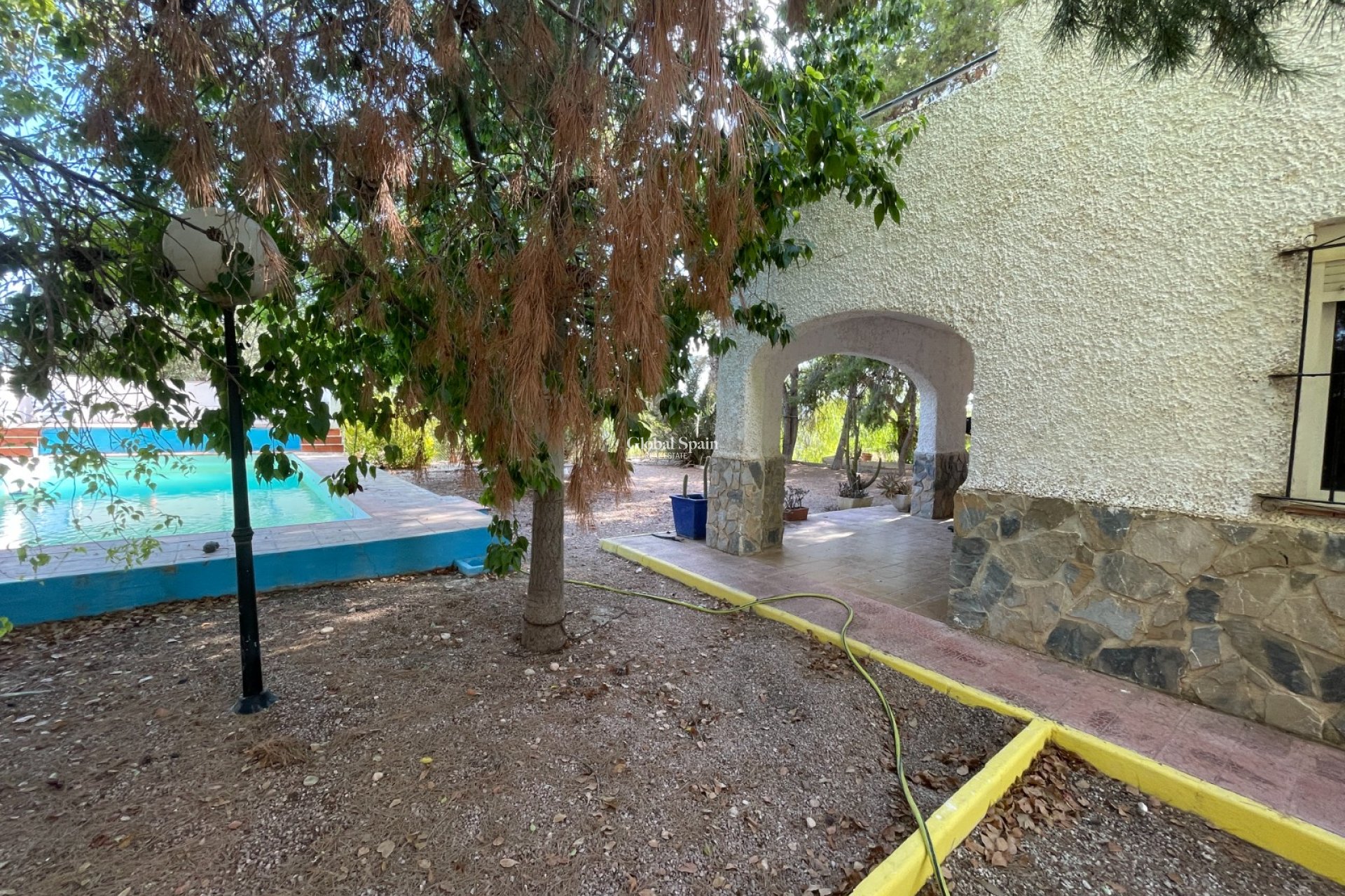 Resale - HOUSE -
ALBATERA - Inland