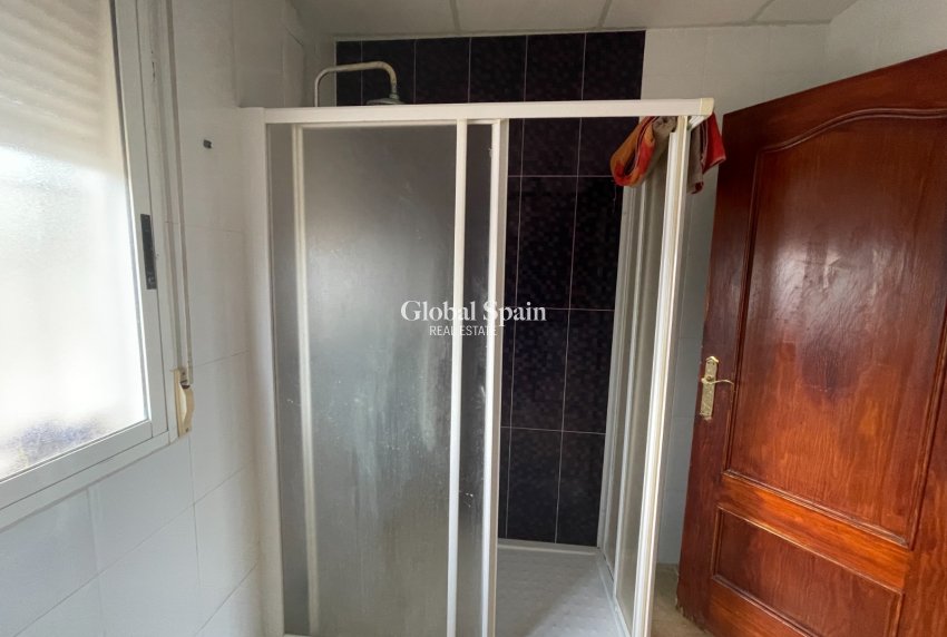 Resale - HOUSE -
ALBATERA - Inland