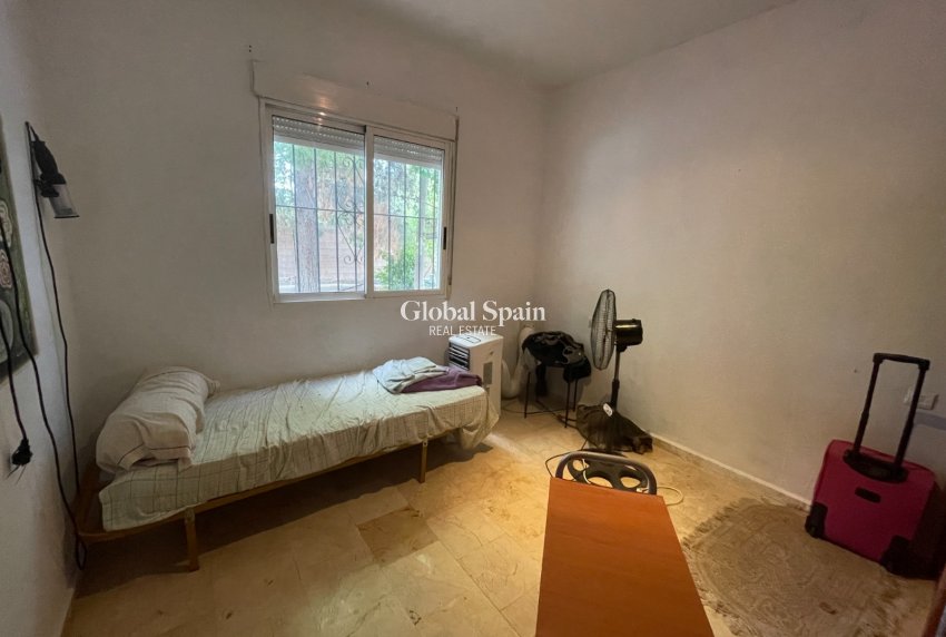 Resale - HOUSE -
ALBATERA - Inland