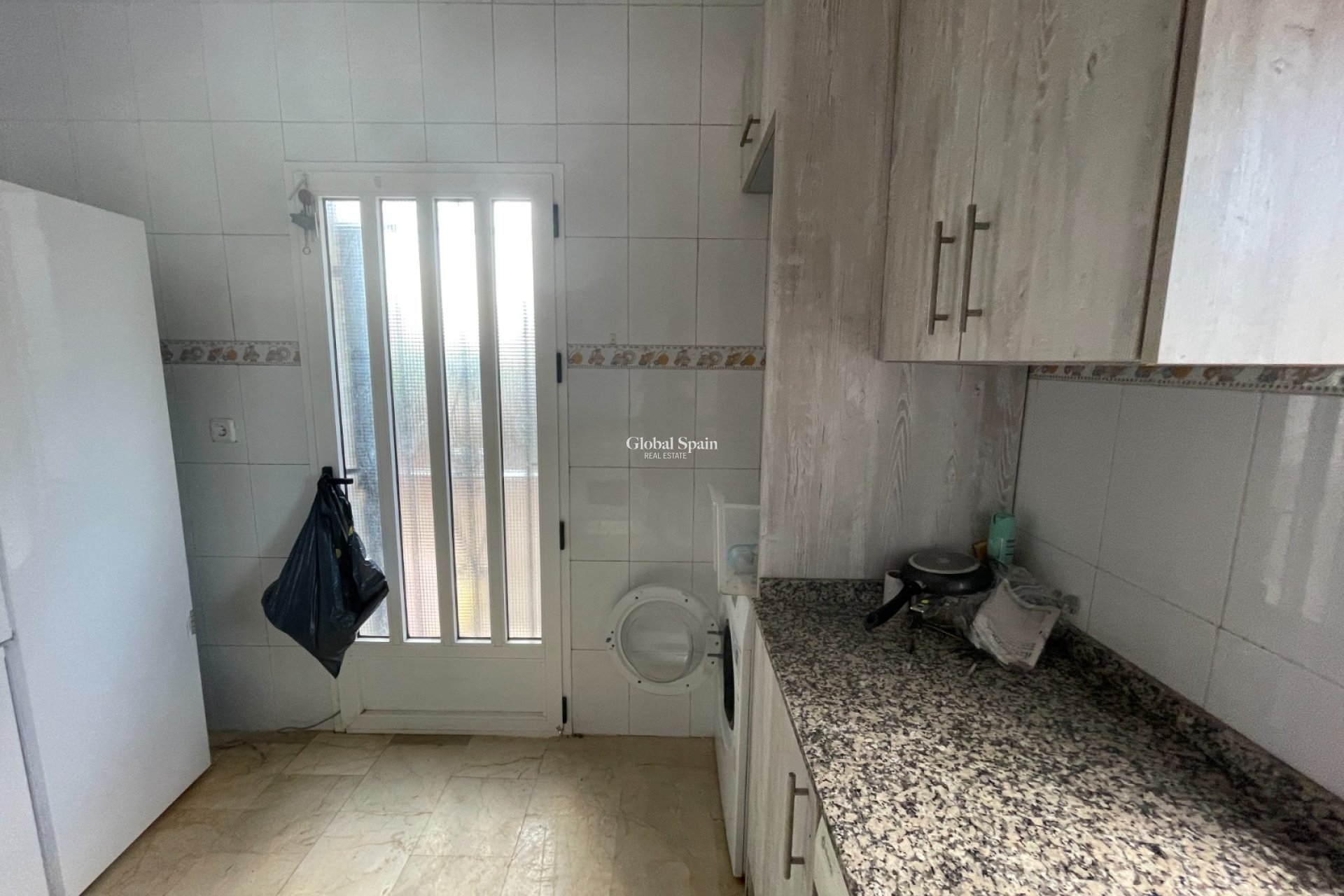 Resale - HOUSE -
ALBATERA - Inland