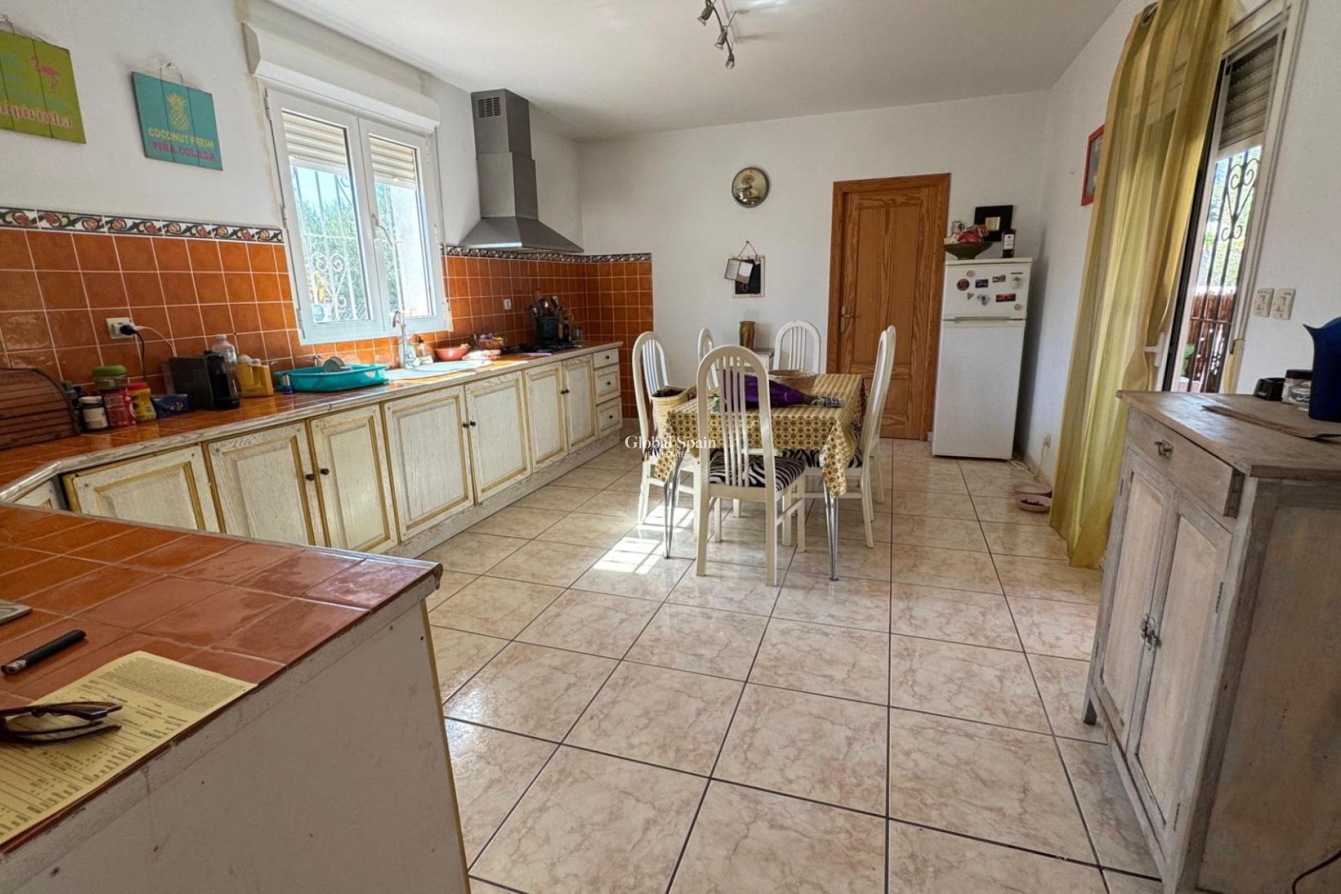 Resale - HOUSE -
ALBATERA - Inland