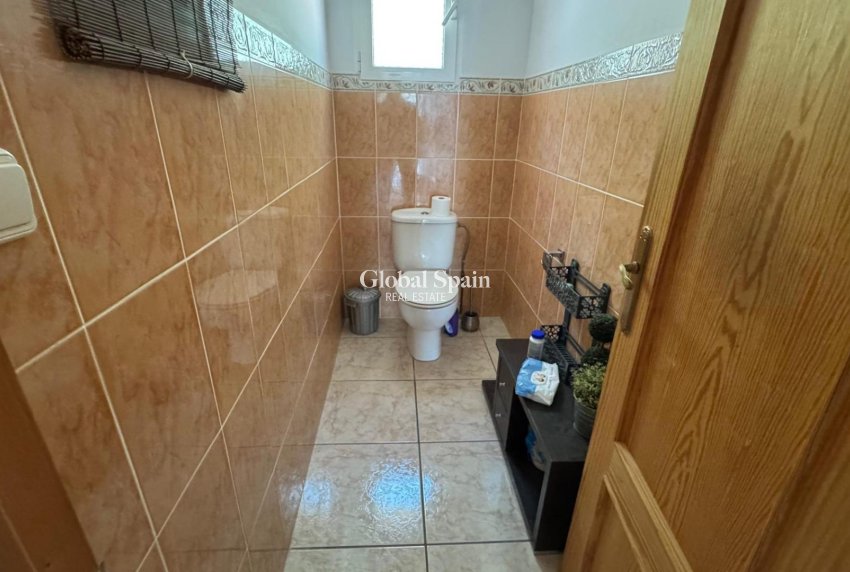 Resale - HOUSE -
ALBATERA - Inland