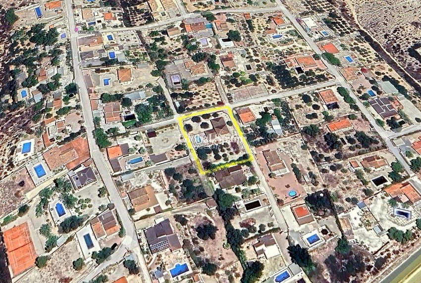 Resale - HOUSE -
ALBATERA - Inland