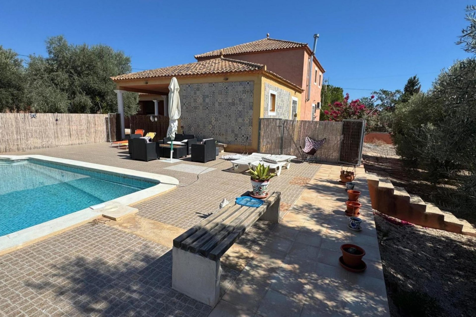 Resale - HOUSE -
ALBATERA - Inland