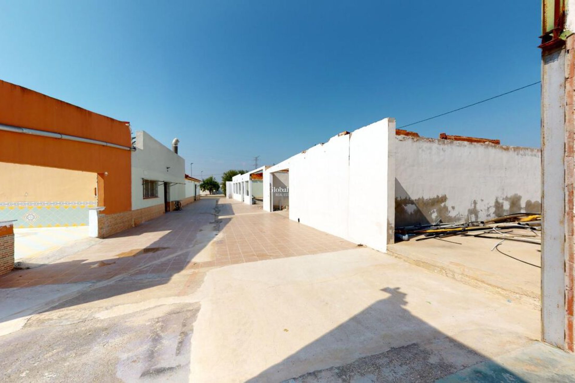 Resale - HOUSE -
ALBATERA - Inland