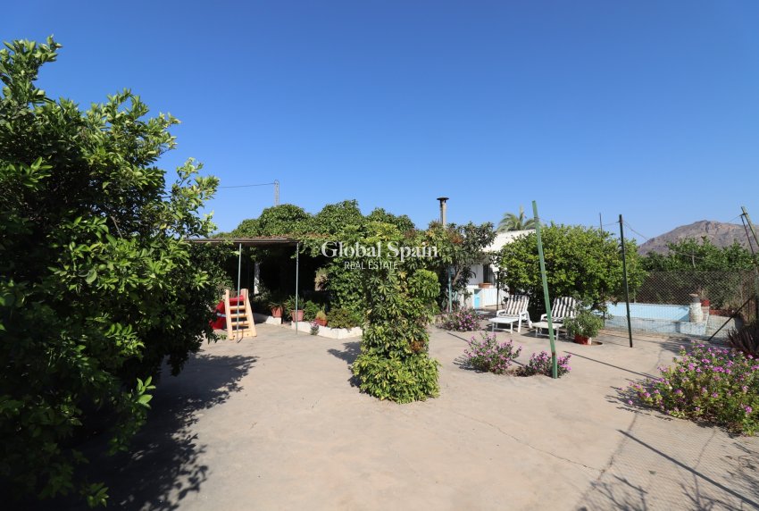 Resale - HOUSE -
ALBATERA