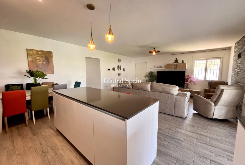 Resale - HOUSE -
ALCANTARILLA - Inland