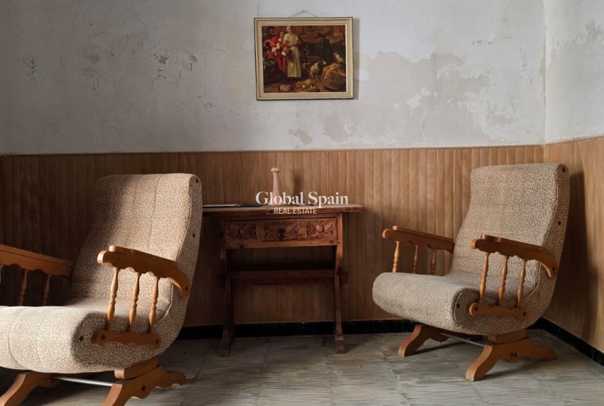 Resale - HOUSE -
ALFAZ DEL PI