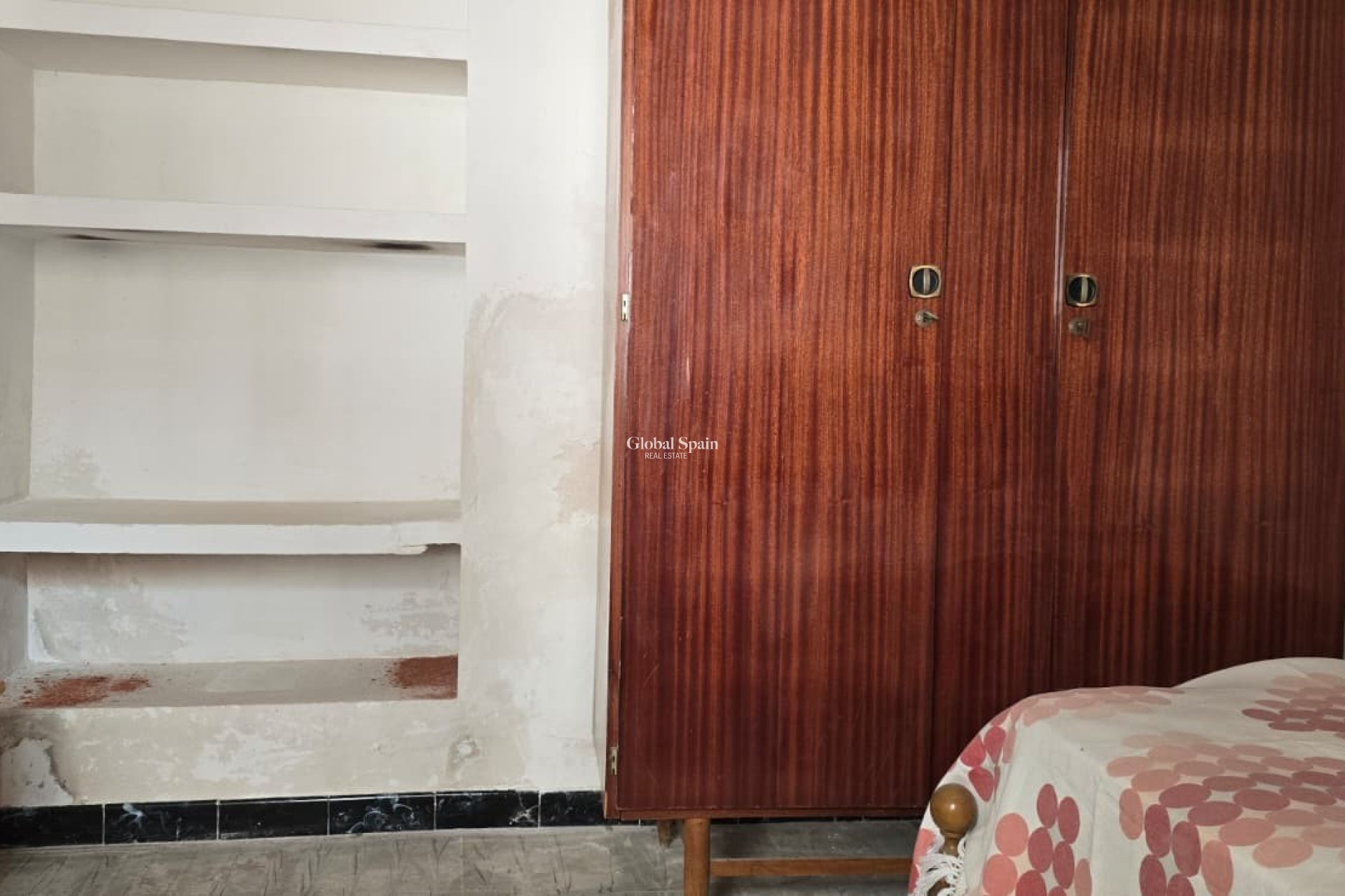 Resale - HOUSE -
ALFAZ DEL PI