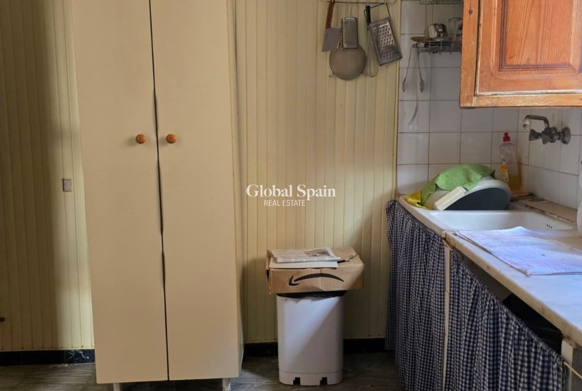 Resale - HOUSE -
ALFAZ DEL PI