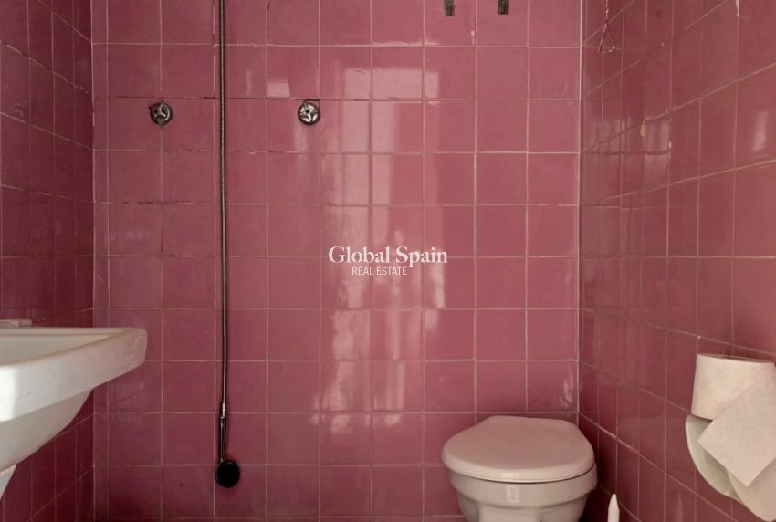 Resale - HOUSE -
ALFAZ DEL PI