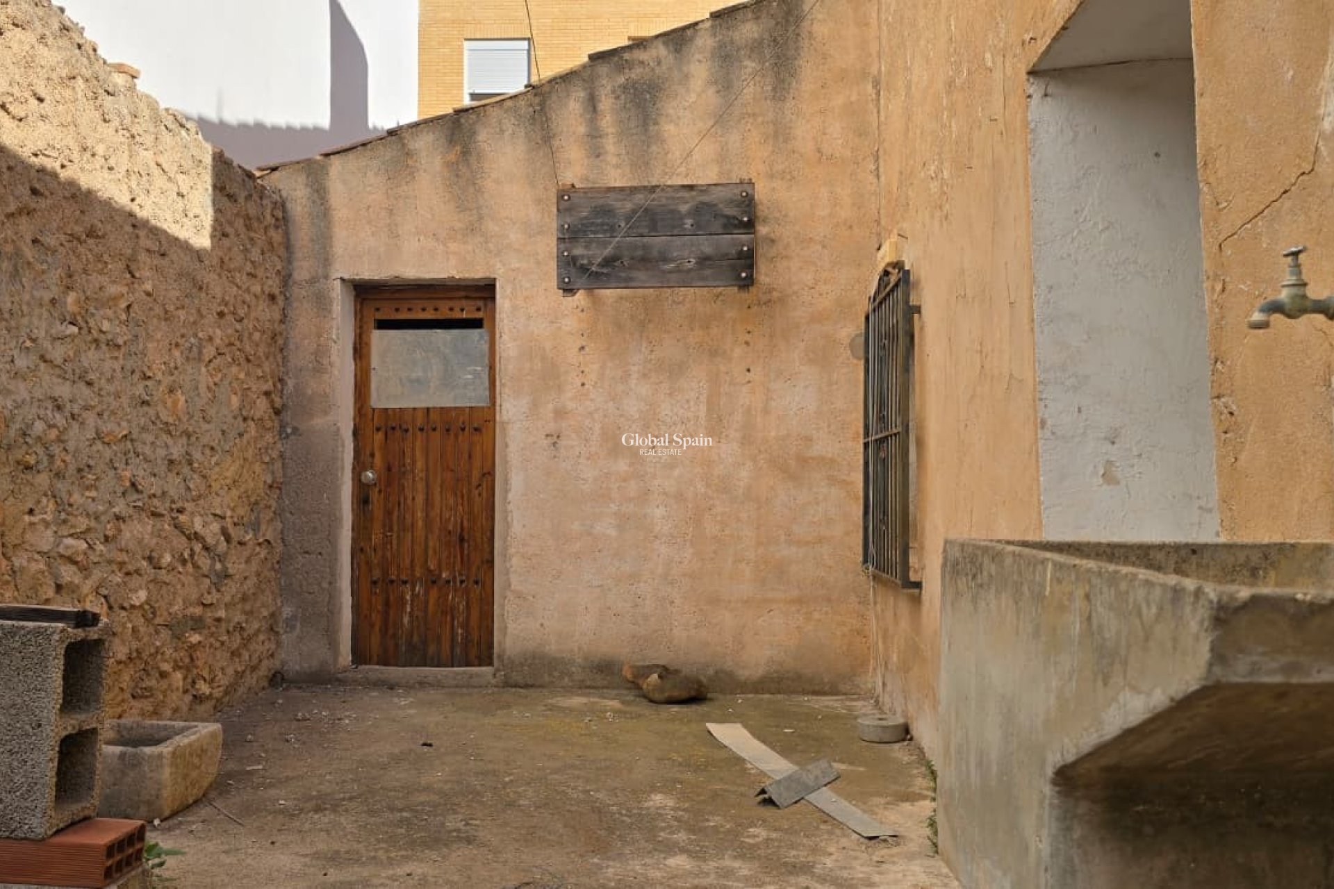 Resale - HOUSE -
ALFAZ DEL PI