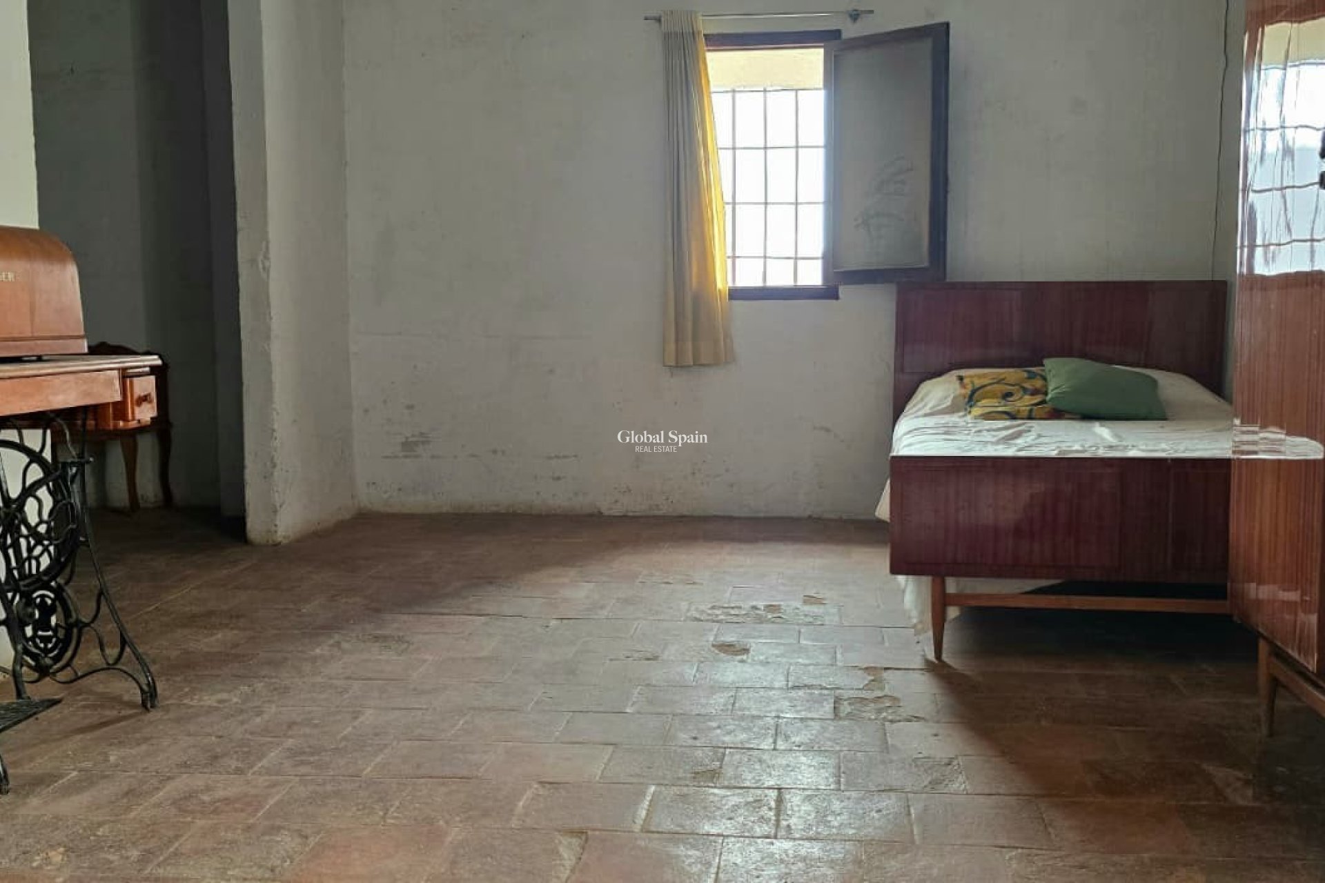 Resale - HOUSE -
ALFAZ DEL PI