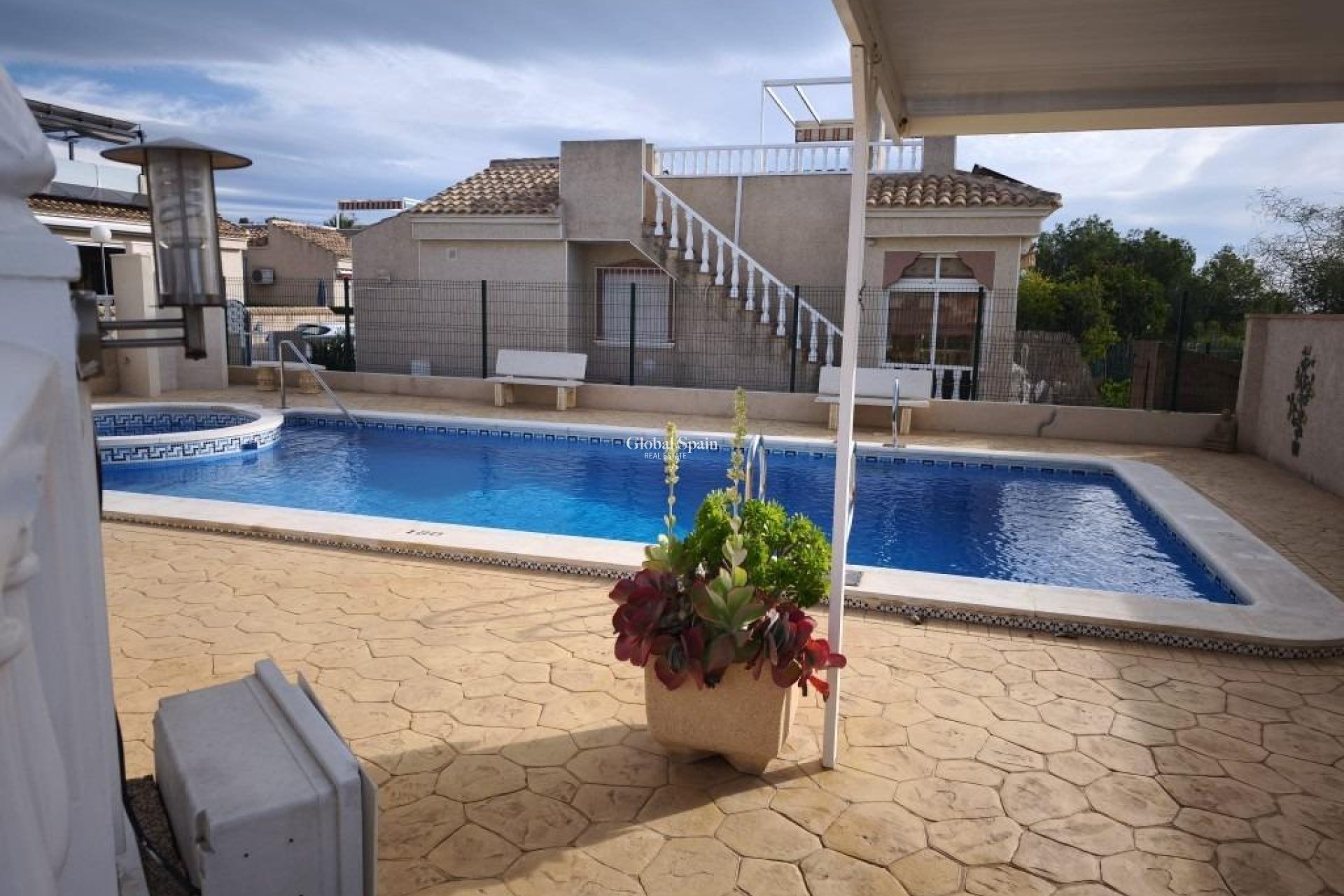 Resale - House -
ALGORFA - Comunidad valenciana