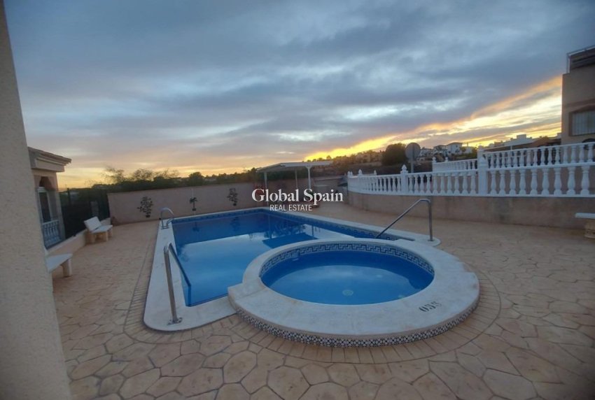 Resale - House -
ALGORFA - Comunidad valenciana