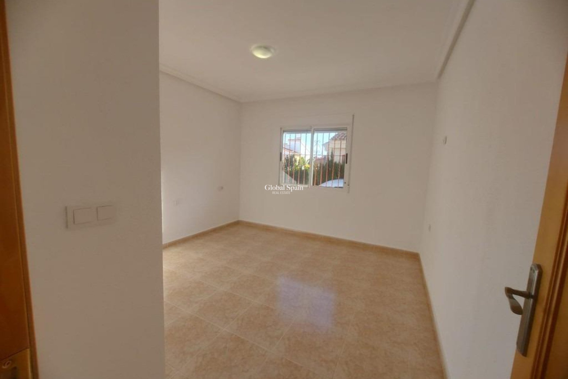 Resale - House -
ALGORFA - Comunidad valenciana