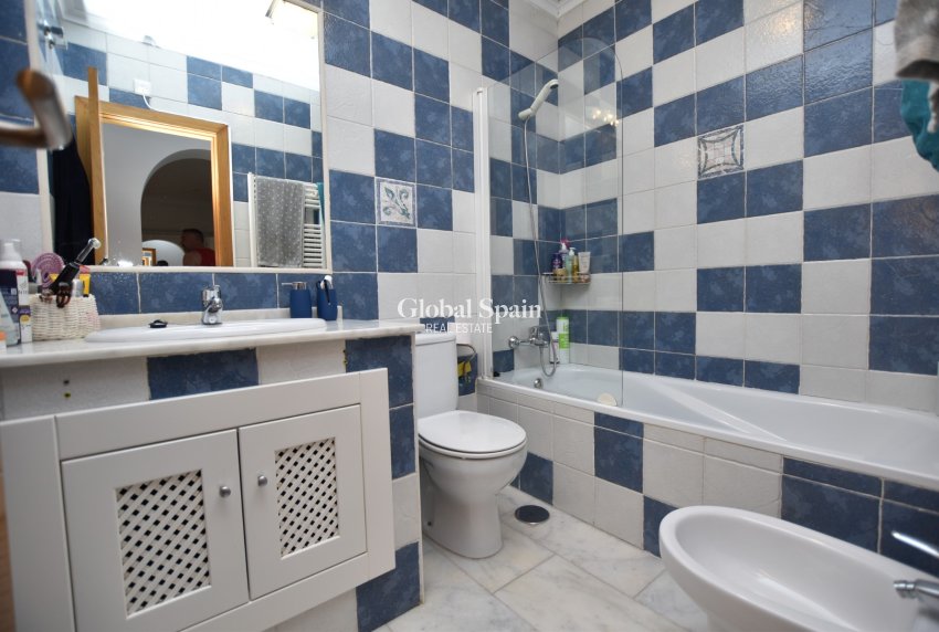 Resale - House -
ALGORFA - LA FINCA GOLF / ALGORFA