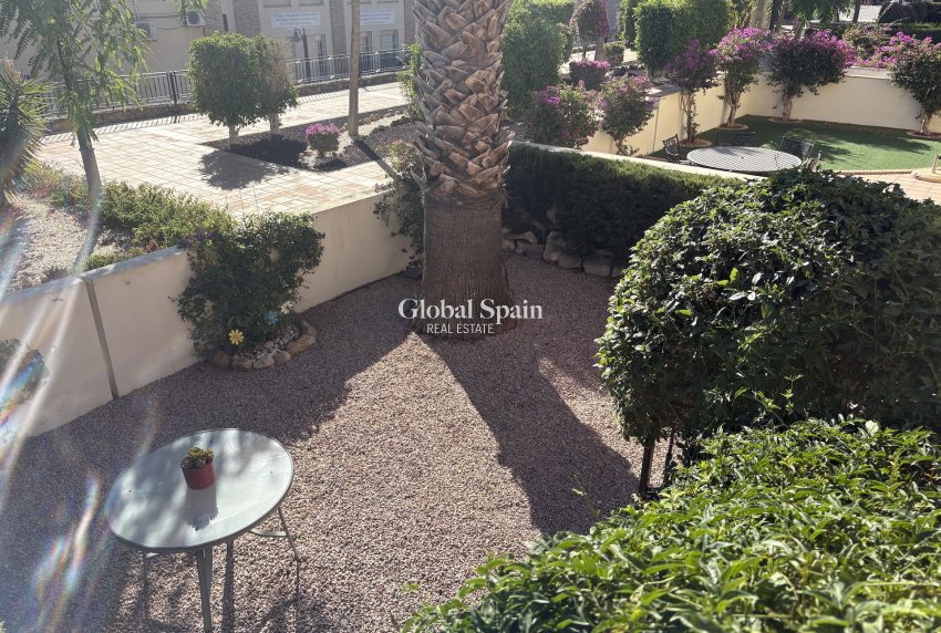 Resale - House -
ALGORFA - LA FINCA GOLF / ALGORFA