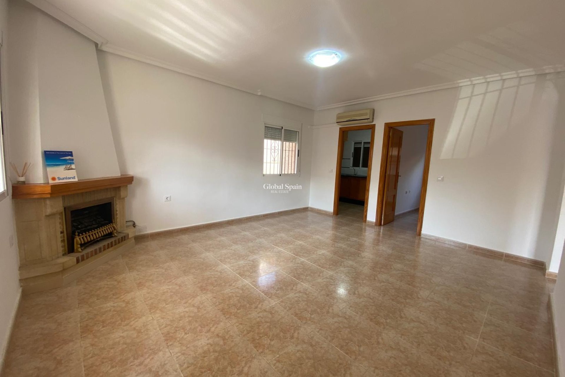 Resale - House -
ALGORFA - Montemar