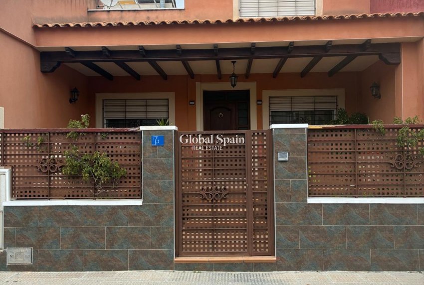 Resale - HOUSE -
ALGORFA - Pueblo 3