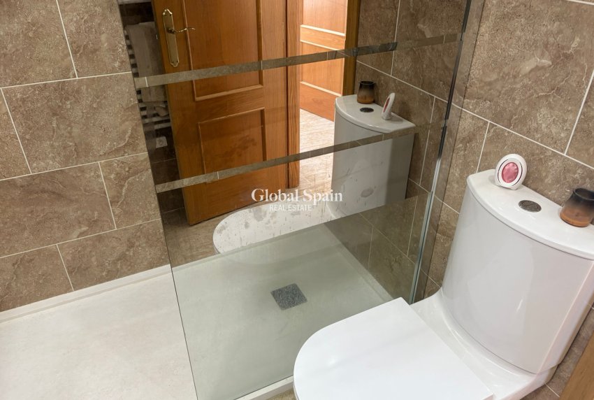 Resale - House -
ALGORFA