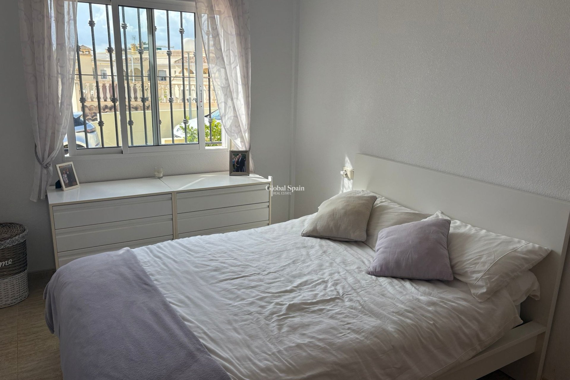 Resale - House -
ALGORFA