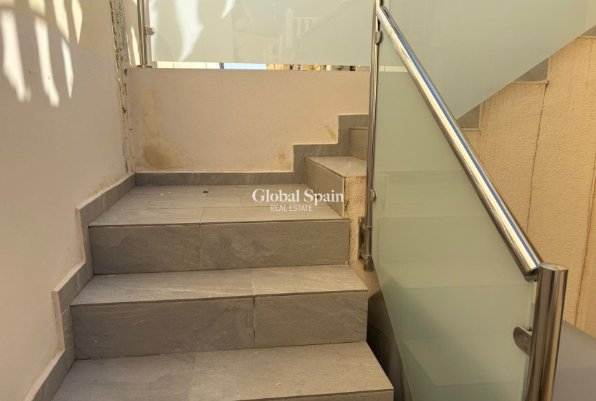 Resale - House -
ALGORFA