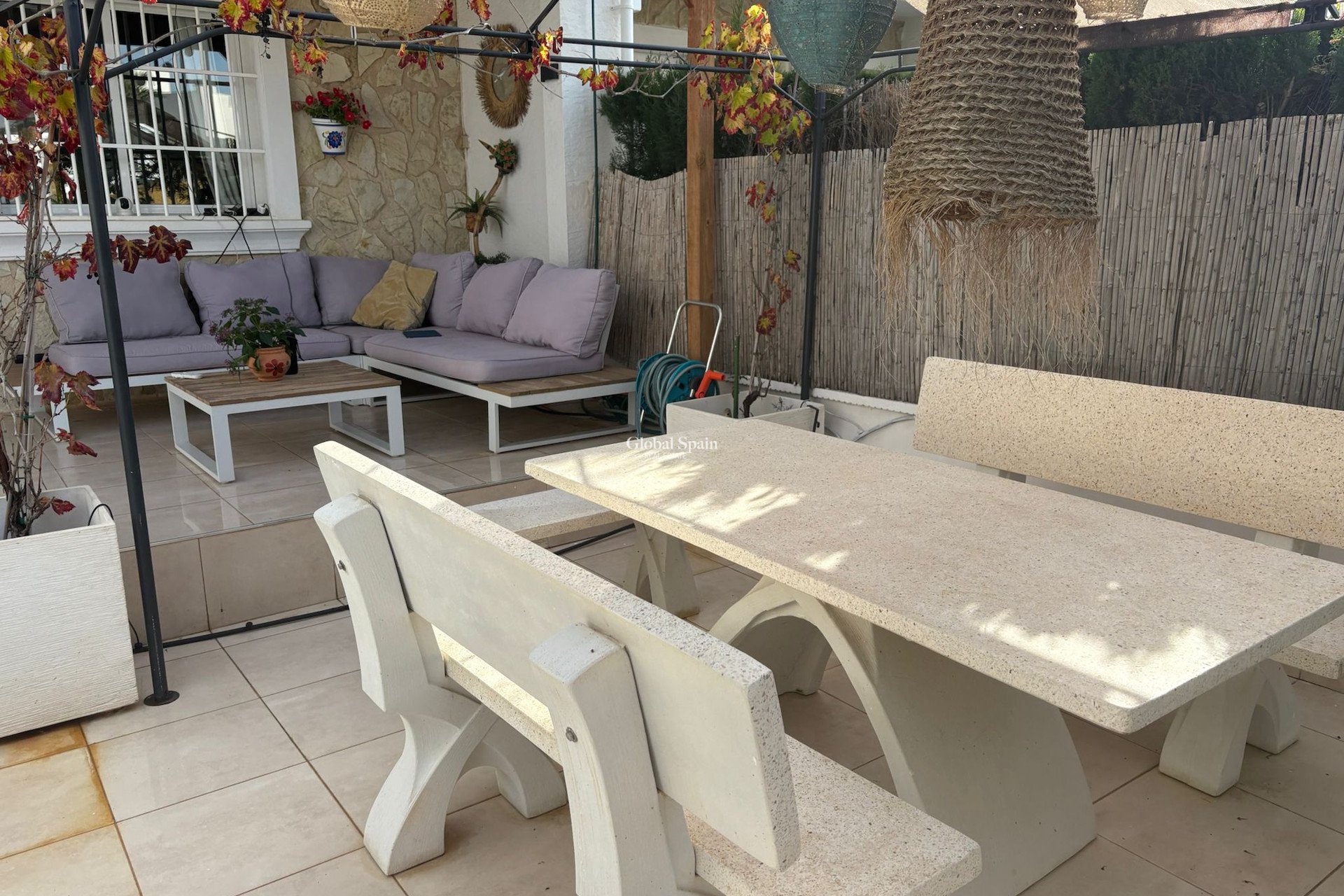 Resale - HOUSE -
ALGORFA