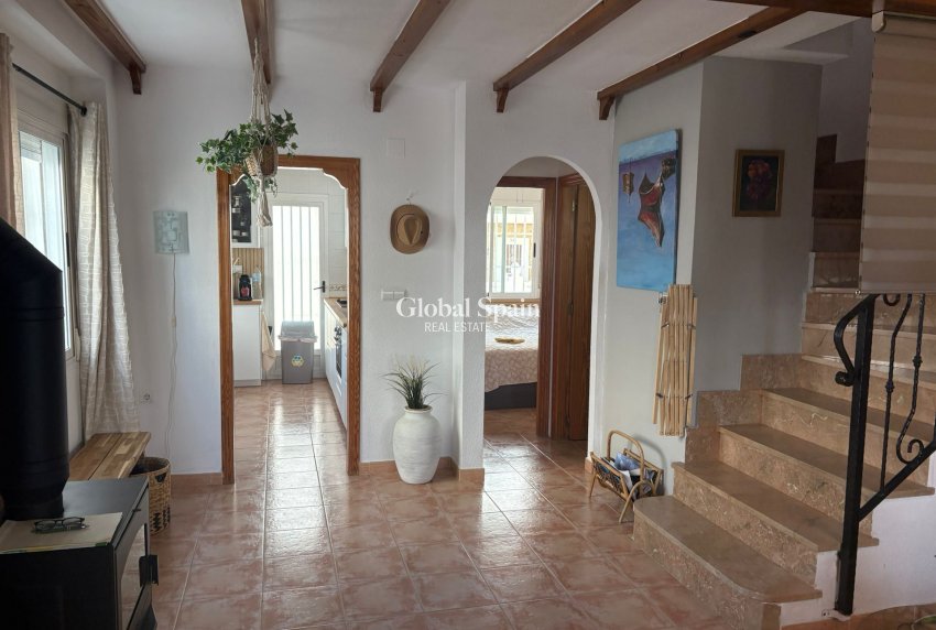 Resale - HOUSE -
ALGORFA
